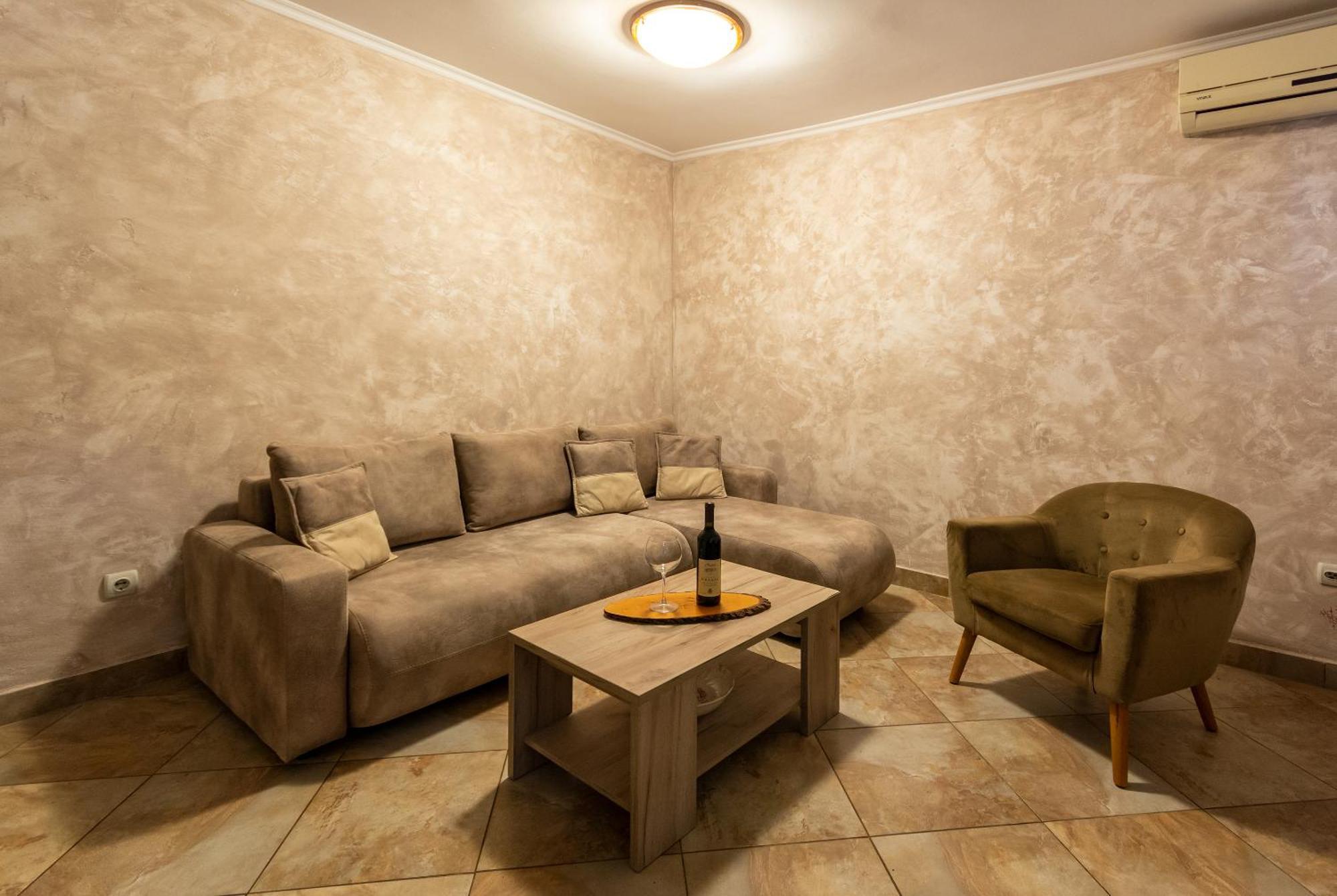 Sea Pearl Apartments Рафаїловичі Екстер'єр фото