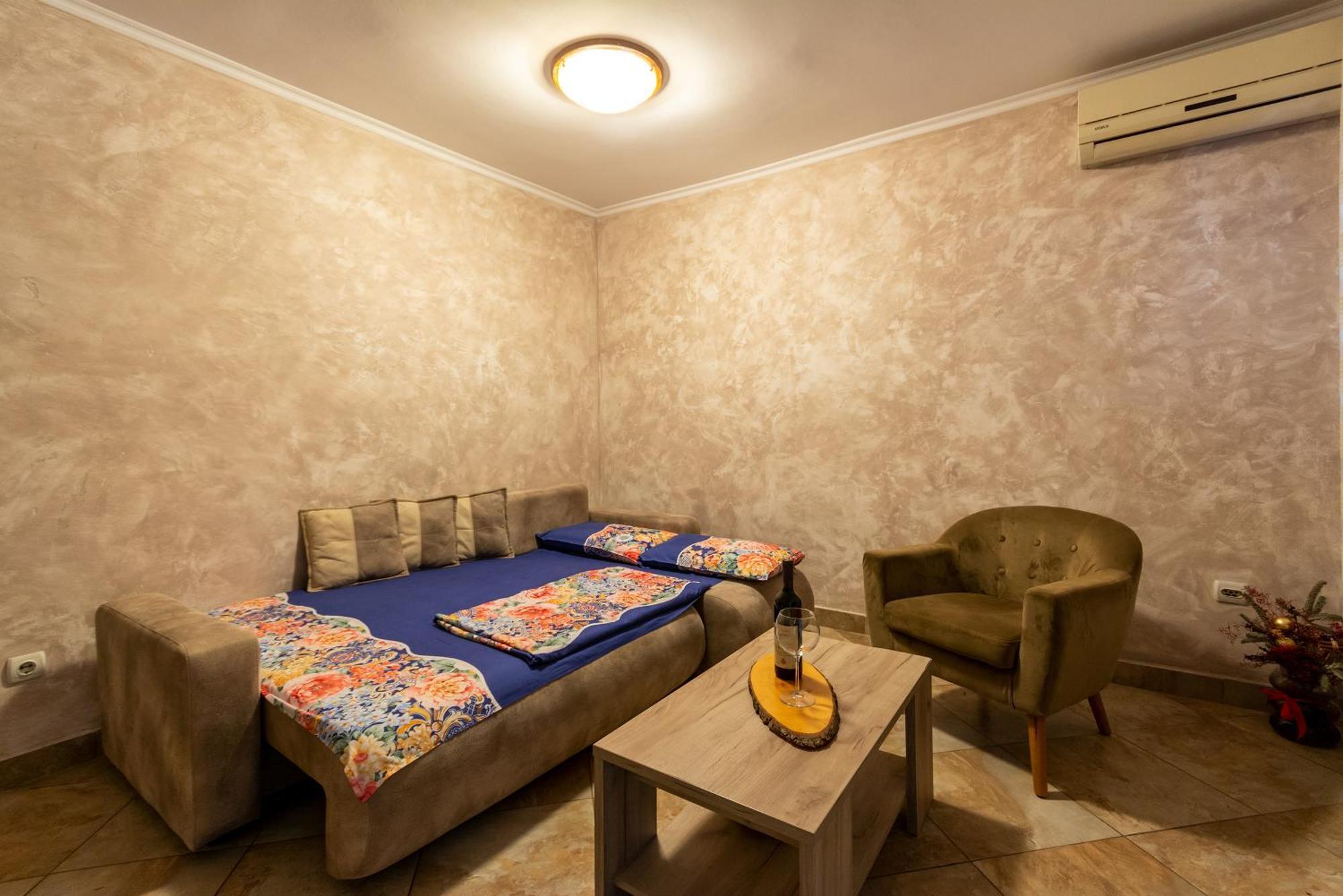 Sea Pearl Apartments Рафаїловичі Екстер'єр фото
